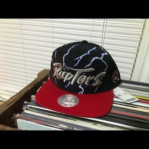 New Mitchell & Ness Raptors SnapBack Hat